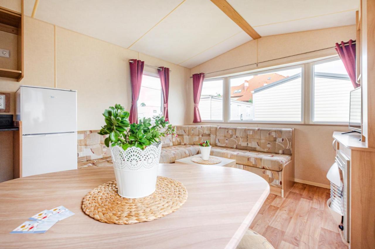 Jaroslawiec Domki Letniskowe -300M Od Morza Extérieur photo